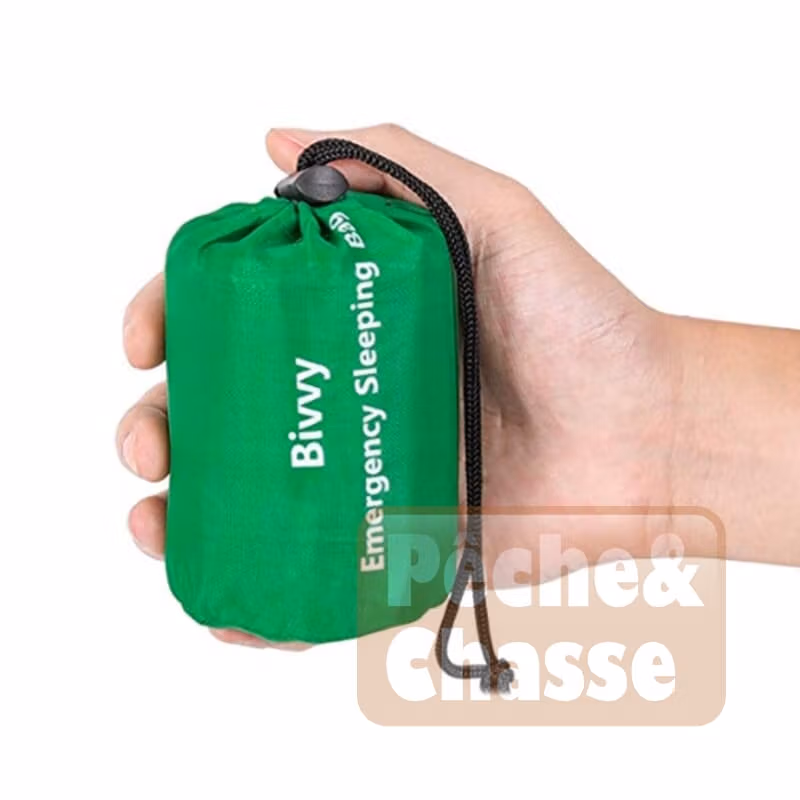 đïž SurvivaBagâą: Sac de Couchage d'Urgence en Mylar UltralĂ©ger & ImpermĂ©able - Votre Compagnon de Survie Par Excellence!
